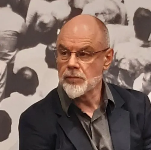 Dr. Mark Winborn